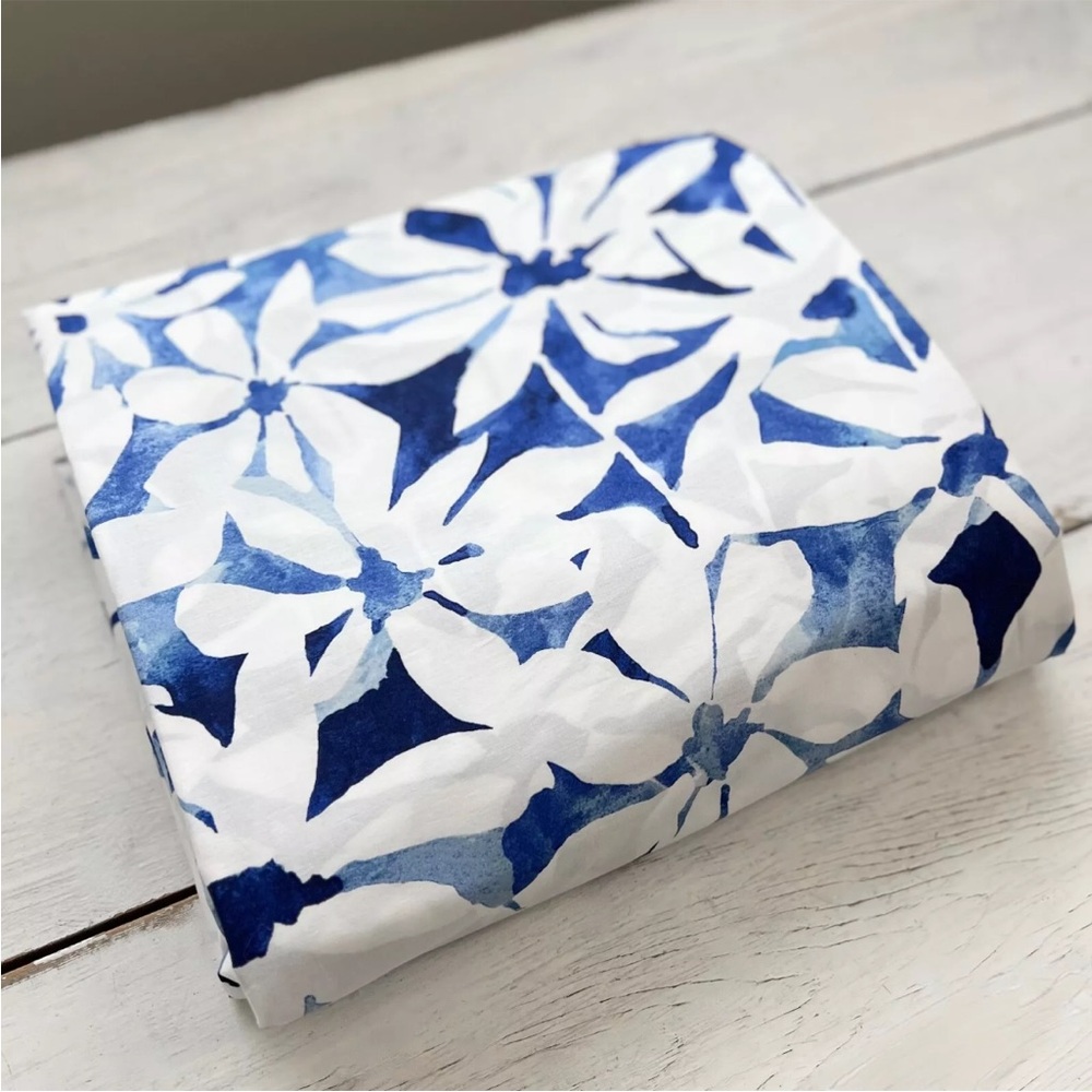 Ralph Lauren Home Alix Floral KING Duvet Cover Blue White Watercolor Navy - Picture 2 of 9